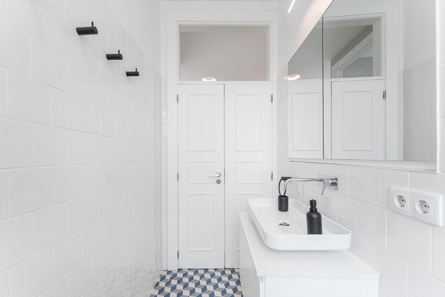 Guestready - Colorful Apt Near Agosto Station ポルト エクステリア 写真