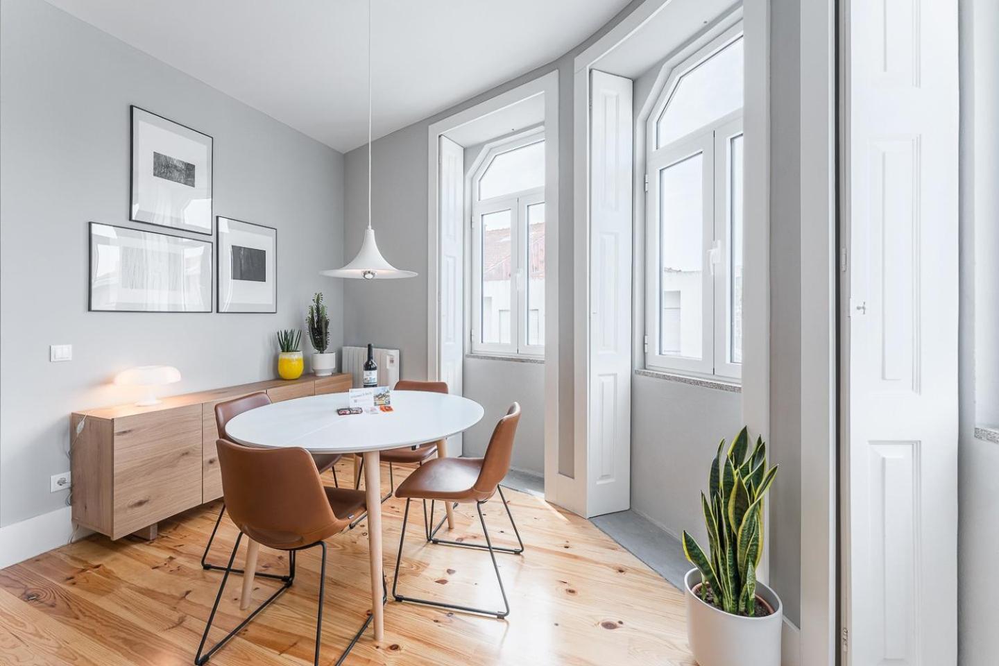 Guestready - Colorful Apt Near Agosto Station ポルト エクステリア 写真